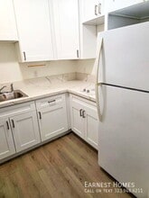 127 N Doheny Dr in West Hollywood, CA - Building Photo - Building Photo