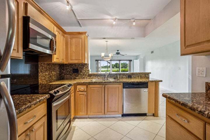 2900 SW 22nd Cir in Delray Beach, FL - Building Photo