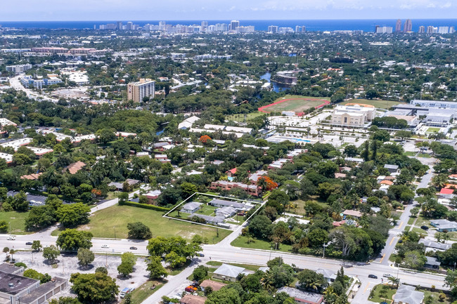 47-59 NE 16th Pl in Fort Lauderdale, FL - Building Photo - Building Photo