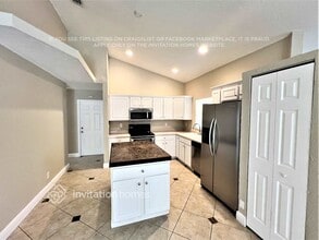 106 Pennock Landing Cir in Jupiter, FL - Foto de edificio - Building Photo