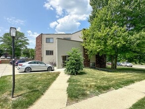 247 Sheldon in Ames, IA - Building Photo - Interior Photo