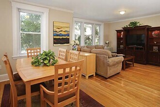 231 Freeman St in Brookline, MA - Building Photo - Building Photo
