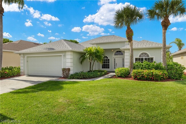 9300 Palm Island Cir in North Fort Myers, FL - Building Photo - Building Photo