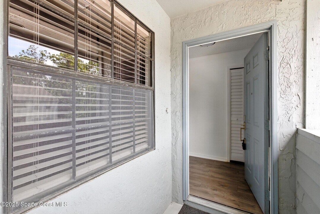 1735 Harrison St in Titusville, FL - Building Photo