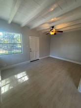 511 51st St in West Palm Beach, FL - Foto de edificio - Building Photo