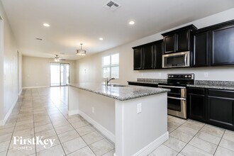 200 E Toscana Dr in San Tan Valley, AZ - Building Photo - Building Photo