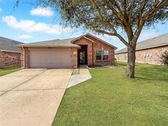 533 Jennifer Dr in Burleson, TX - Building Photo