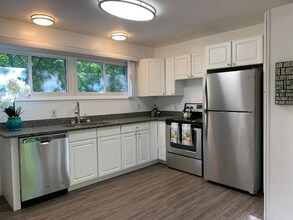 2130-2132 Washtenaw Ave, Unit 2132 in Ann Arbor, MI - Building Photo - Building Photo