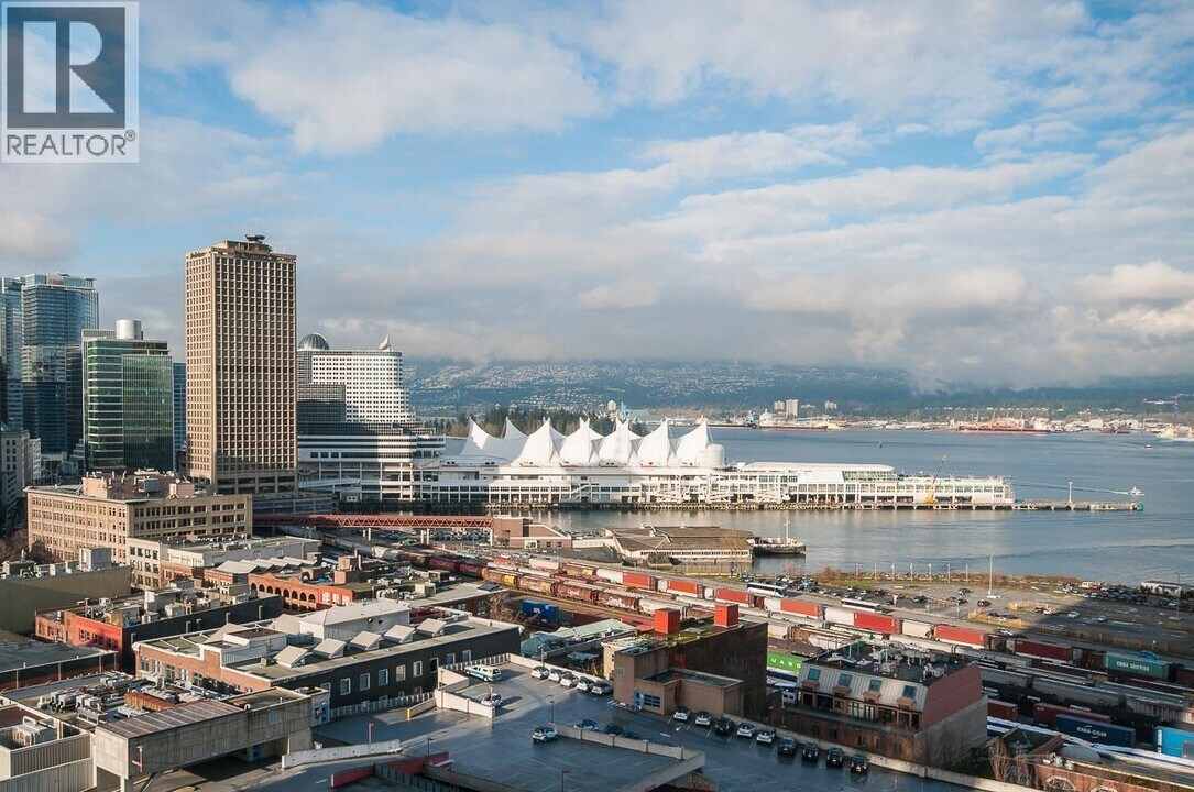 108 W Cordova St in Vancouver, BC - Building Photo