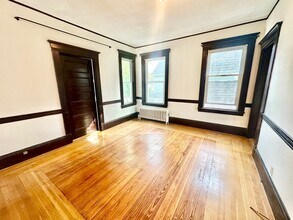 80 Fairbanks St, Unit 3 in Boston, MA - Building Photo - Building Photo