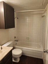 1603 N Garrett Ave in Dallas, TX - Building Photo - Building Photo