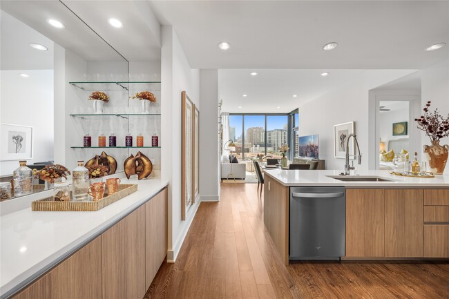 property at 2555 Turtle Creek Blvd