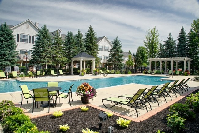 River Run at Naperville Apartments