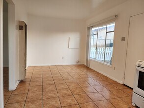 7475 Cherokee Trail, Unit 7475&1/2CherokeeTrail in Yucca Valley, CA - Building Photo - Building Photo