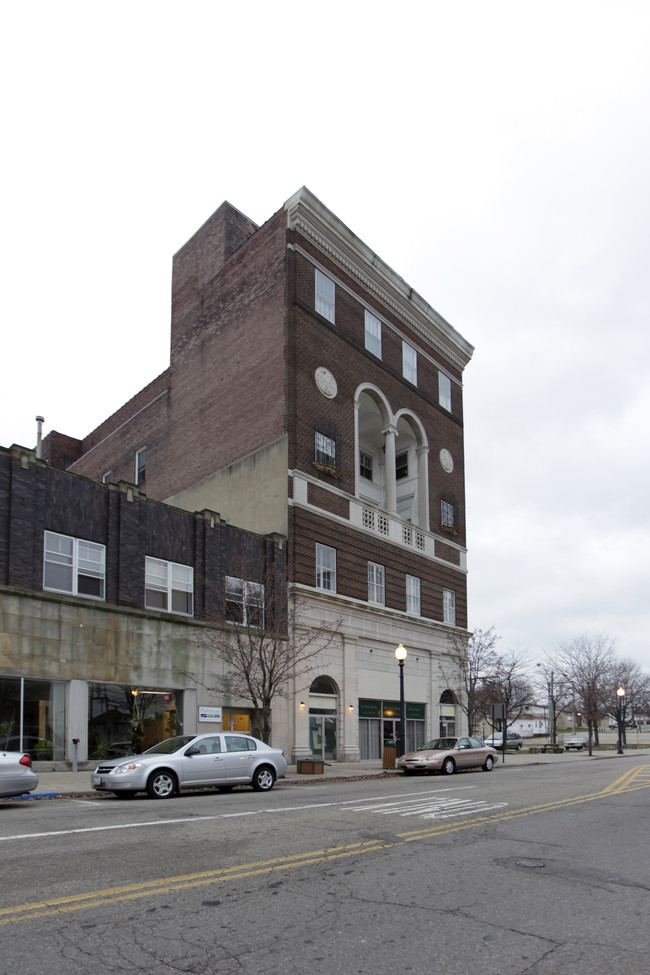 Old Theatre Apartments in Alliance, OH - Building Photo - Building Photo