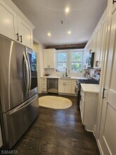 30 The Crescent in Montclair, NJ - Building Photo - Building Photo