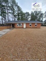 6517 Green Meadow Rd in Fayetteville, NC - Building Photo