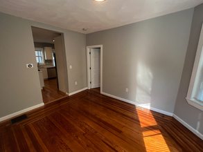 33 Hancock St, Unit 1 in Somerville, MA - Building Photo - Building Photo