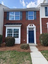 2148 Creek Bed Cir in Gastonia, NC - Building Photo