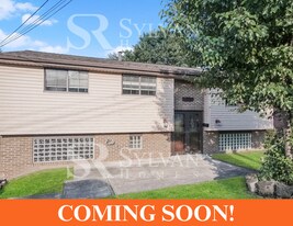 383 E James St in Munhall, PA - Building Photo