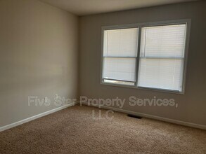 1408 School House Ln in Chatham, IL - Building Photo - Building Photo