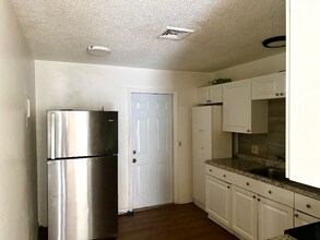 626 W Mango St in Lantana, FL - Building Photo - Building Photo