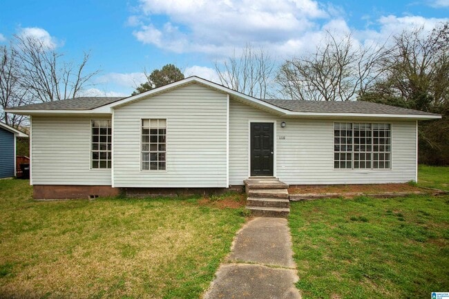 property at 1110 Croyden Cir