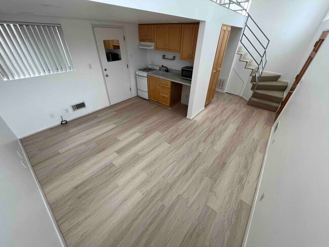 3016 Ruskin St, Unit rear