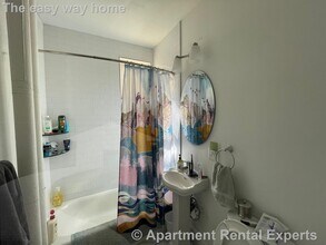 475 Highland Ave, Unit #6 in Malden, MA - Foto de edificio - Building Photo