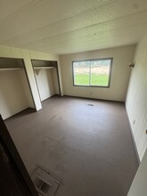 27652 Siuslaw Rd in Lorane, OR - Building Photo - Building Photo