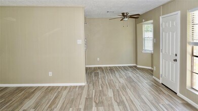 7323 Woodoak Dr in Houston, TX - Building Photo - Building Photo