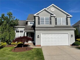 1305 Fieldstone Ct in Broadview Heights, OH - Building Photo