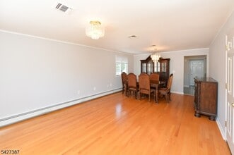 142 Grand Ave in Hawthorne, NJ - Building Photo - Building Photo