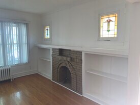 4508 N Laporte Ave, Unit Front 1 in Chicago, IL - Building Photo