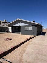 743 Rodriguez Rd in Socorro, TX - Building Photo
