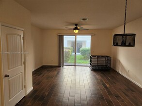 374 SE 1st Dr in Deerfield Beach, FL - Building Photo - Building Photo