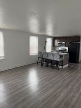 6135 Vine St in Philadelphia, PA - Building Photo - Building Photo