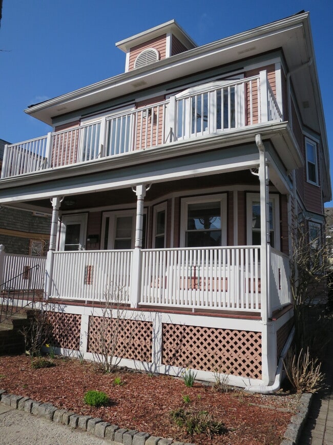 41 Walker St, Unit 1