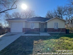 8806 Slumber Ln in Converse, TX - Building Photo