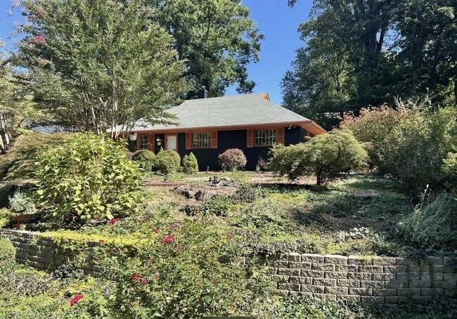 property at 7207 Early St
