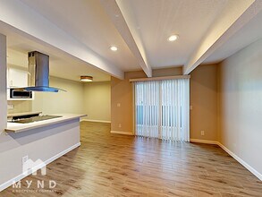 2522 T St in Sacramento, CA - Foto de edificio - Building Photo