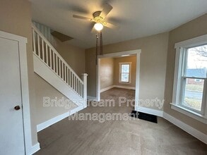 1450 John Glenn Rd in Dayton, OH - Building Photo - Building Photo