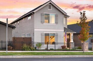 20839 SE Caldera Dr in Bend, OR - Building Photo