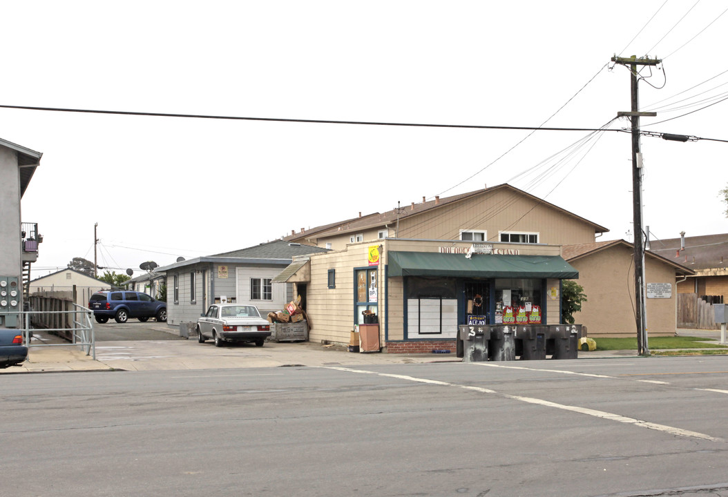 316 Williams Rd in Salinas, CA - Foto de edificio