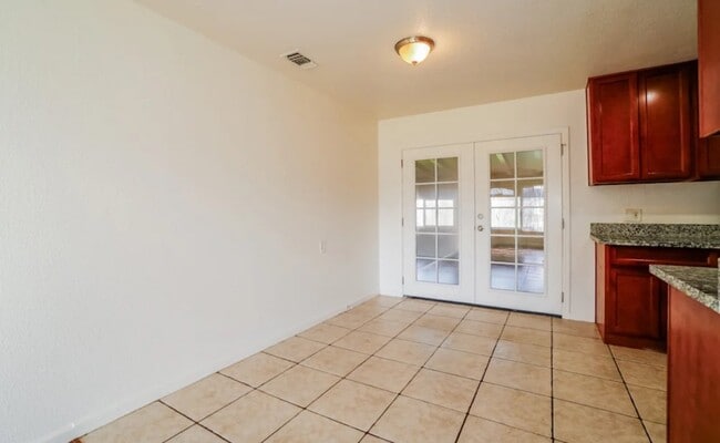 4528 Olympiad Way in Sacramento, CA - Building Photo - Building Photo