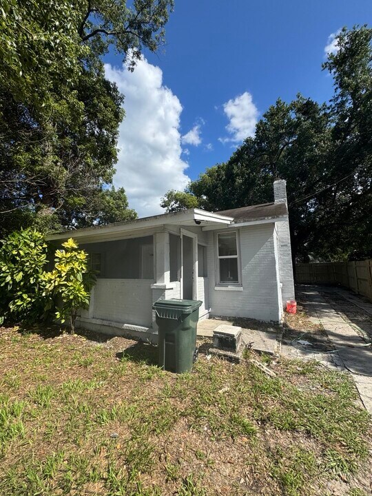 1138 Olive St in Lakeland, FL - Building Photo