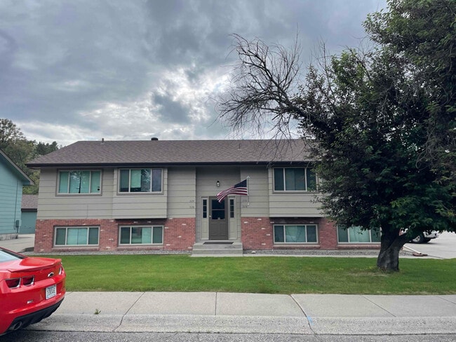 324 Moccasin Trail