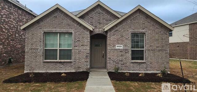 10029 Little Tree Ln in Fort Worth, TX - Building Photo