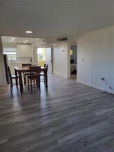 4650 Cove Cir, Unit 611 in St. Petersburg, FL - Building Photo - Building Photo