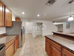7314 Tangle Bend Dr in Gibsonton, FL - Building Photo - Building Photo